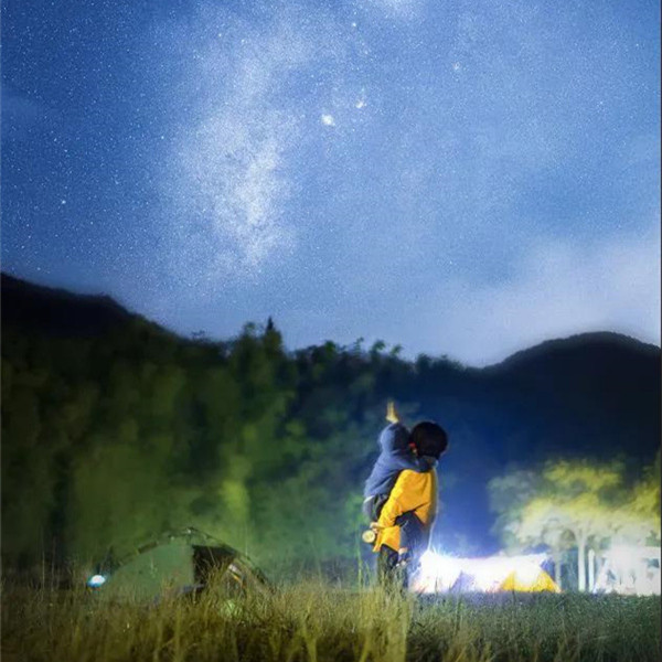 石林長湖，綠水青山美食相伴